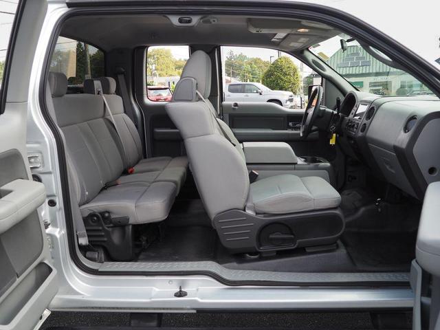 Photo of 2007 Silver Clearcoat Metallic Ford F-150
