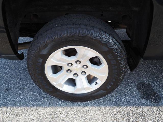 Photo of 2017 Black Chevrolet Silverado 1500