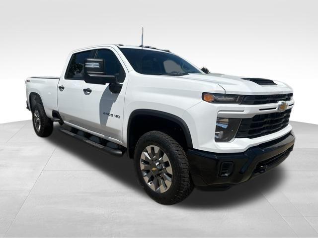 Photo of 2025 Summit White Chevrolet Silverado 2500