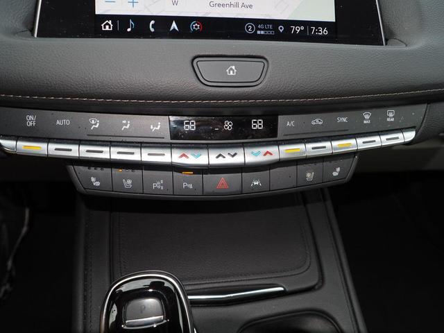 Photo of 2022 Crystal White Tri-Coat Cadillac XT4