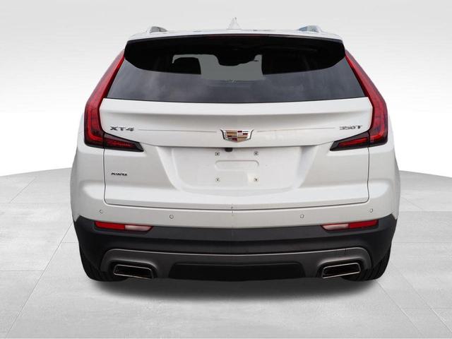 Photo of 2022 Crystal White Tri-Coat Cadillac XT4