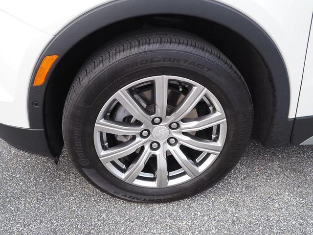 Photo of 2022 Crystal White Tri-Coat Cadillac XT4