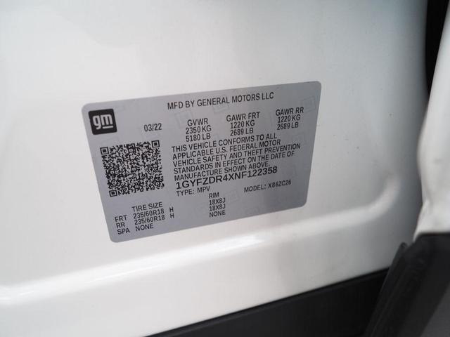 Photo of 2022 Crystal White Tri-Coat Cadillac XT4