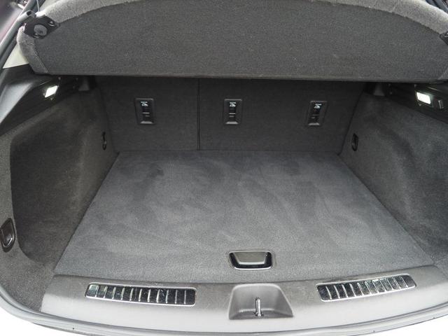 Photo of 2022 Crystal White Tri-Coat Cadillac XT4