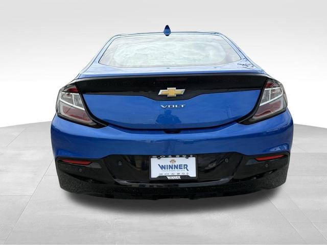 Photo of 2017 Kinetic Blue Chevrolet Volt