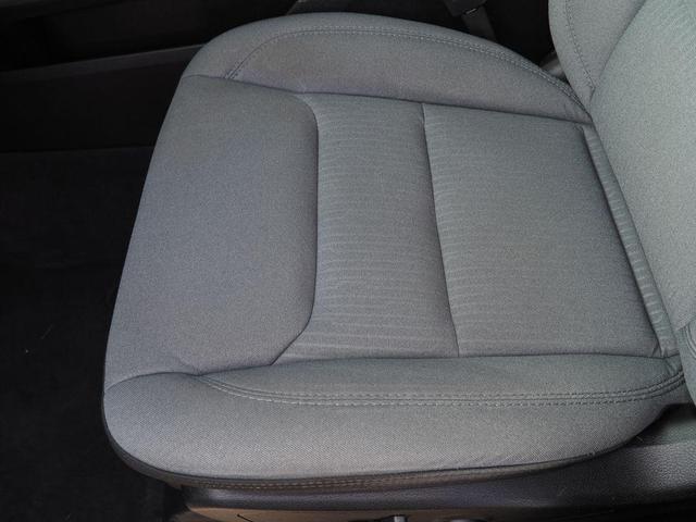 Photo of 2022 Bright White Clearcoat RAM 1500