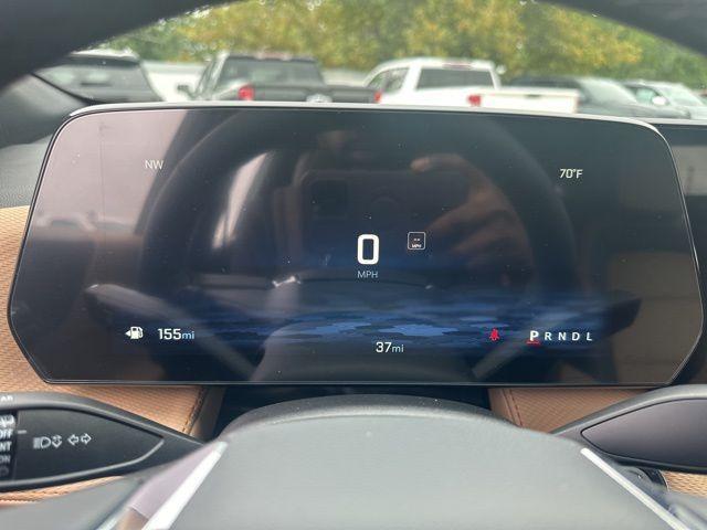 Photo of 2026 Polar White Chevrolet Equinox