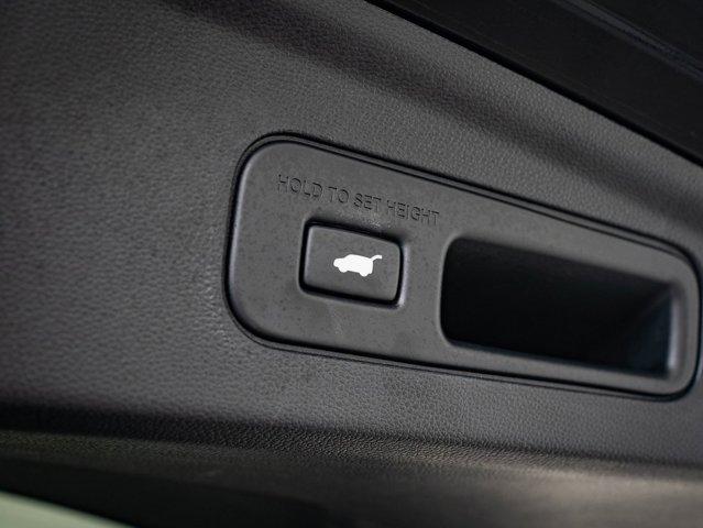 Photo of 2023 Majestic Black Pearl Acura MDX