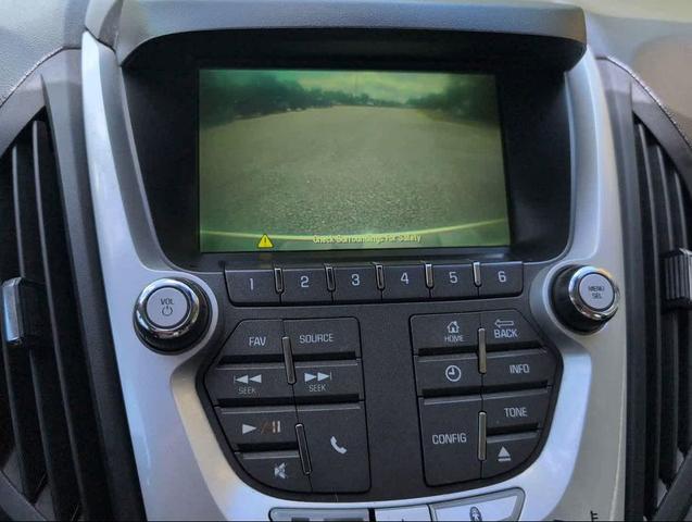Photo of 2014 White Diamond Tricoat Chevrolet Equinox