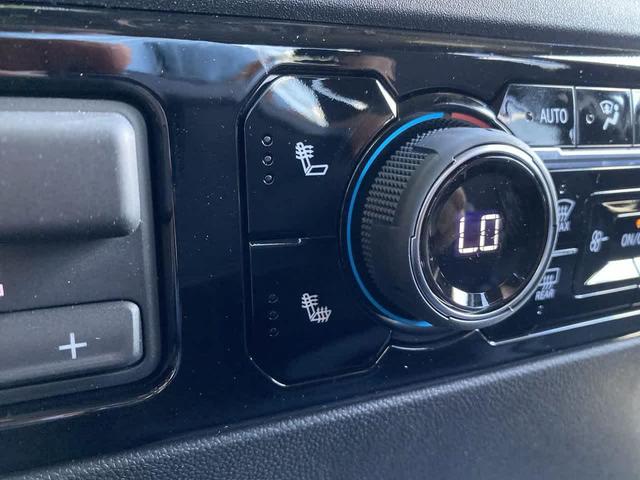 Photo of 2025 Summit White Chevrolet Silverado 1500
