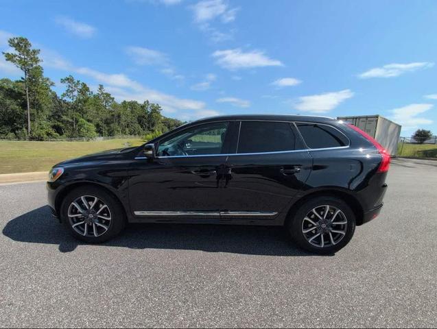 Photo of 2017 Black Stone Volvo XC60