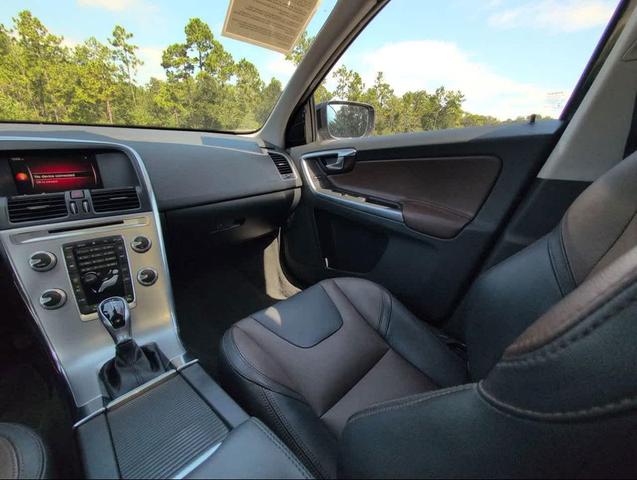 Photo of 2017 Black Stone Volvo XC60