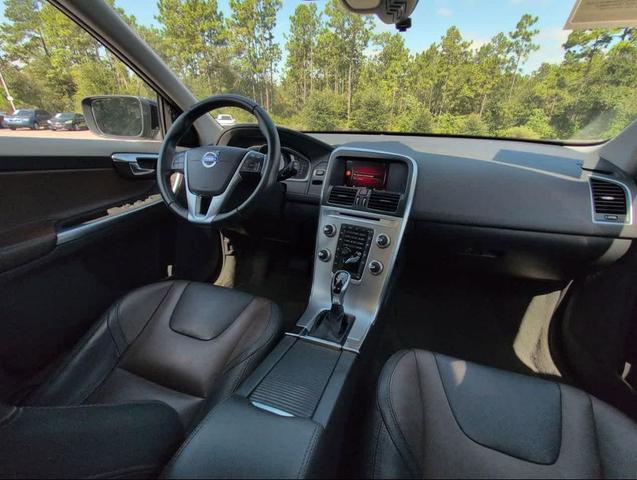 Photo of 2017 Black Stone Volvo XC60