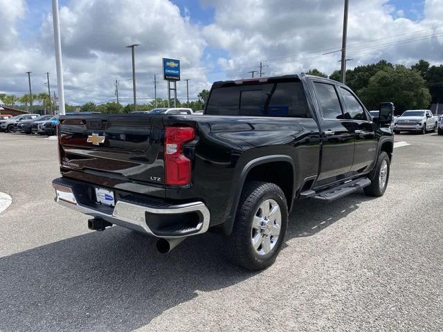 Photo of 2023 Black Chevrolet Silverado 2500