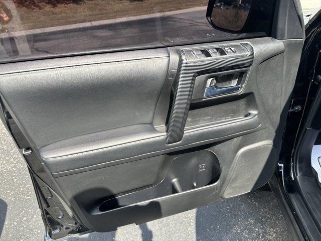 Photo of 2020 Midnight Black Metallic Toyota 4Runner