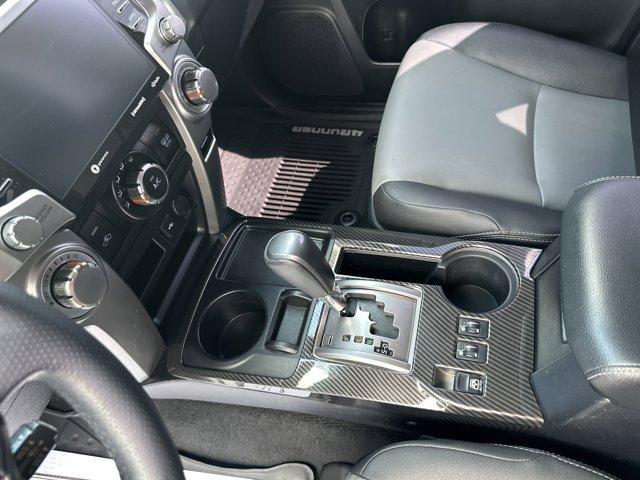 Photo of 2020 Midnight Black Metallic Toyota 4Runner