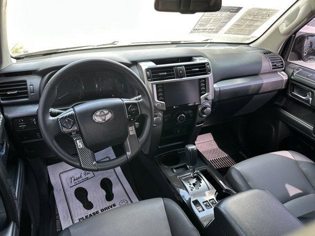 Photo of 2020 Midnight Black Metallic Toyota 4Runner