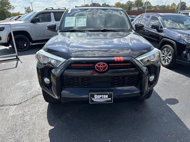 Photo of 2020 Midnight Black Metallic Toyota 4Runner