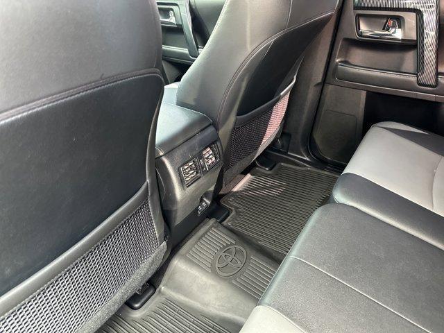 Photo of 2020 Midnight Black Metallic Toyota 4Runner