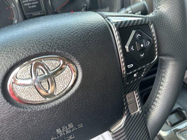 Photo of 2020 Midnight Black Metallic Toyota 4Runner