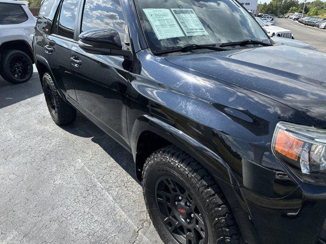 Photo of 2020 Midnight Black Metallic Toyota 4Runner