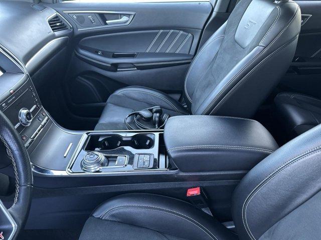 Photo of 2020 Ford Performance Blue Metallic Ford Edge