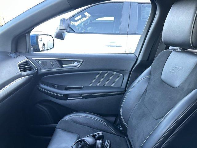 Photo of 2020 Ford Performance Blue Metallic Ford Edge