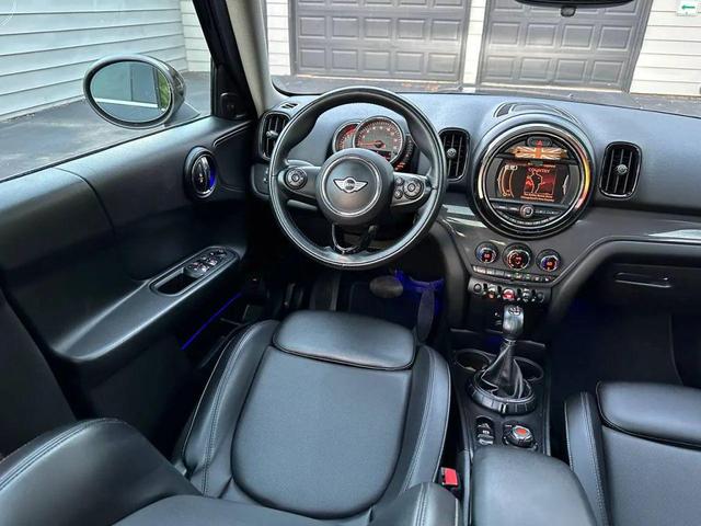 Photo of 2017 Midnight Black Metallic MINI Countryman
