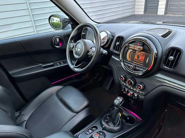 Photo of 2017 Midnight Black Metallic MINI Countryman