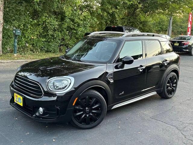Photo of 2017 Midnight Black Metallic MINI Countryman
