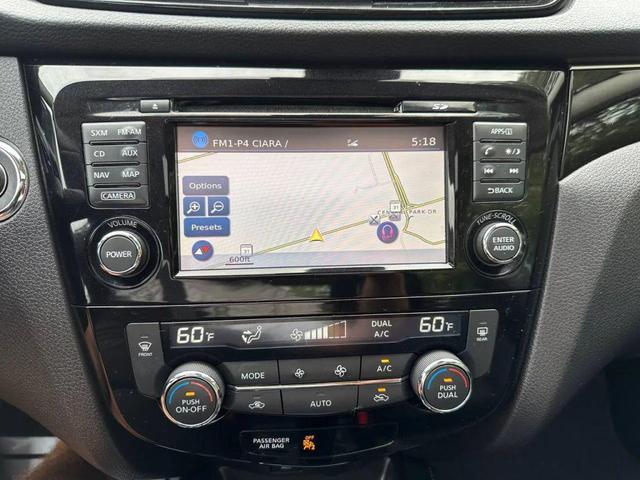 Photo of 2017 White Nissan Rogue Sport
