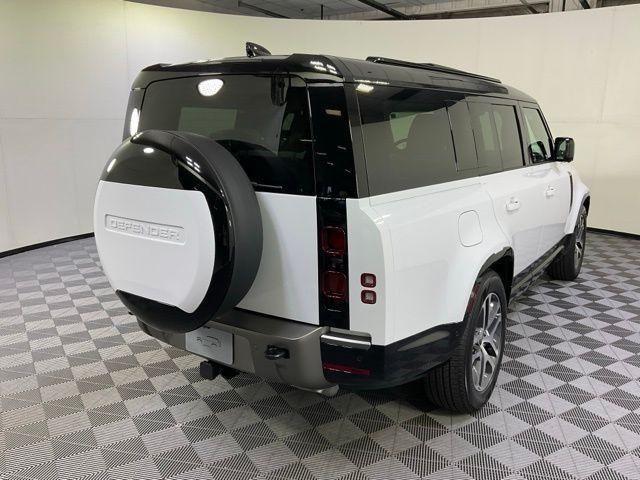 Photo of 2025 Fuji White Land Rover Defender