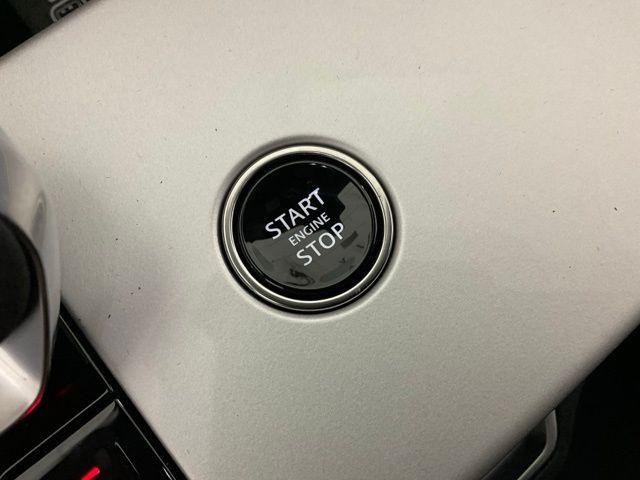 Photo of 2025 Santorini Black Land Rover Range Rover