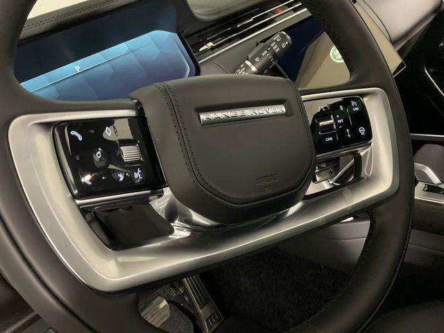 Photo of 2025 Santorini Black Land Rover Range Rover