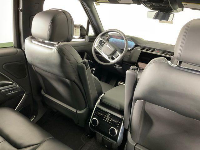 Photo of 2025 Santorini Black Land Rover Range Rover