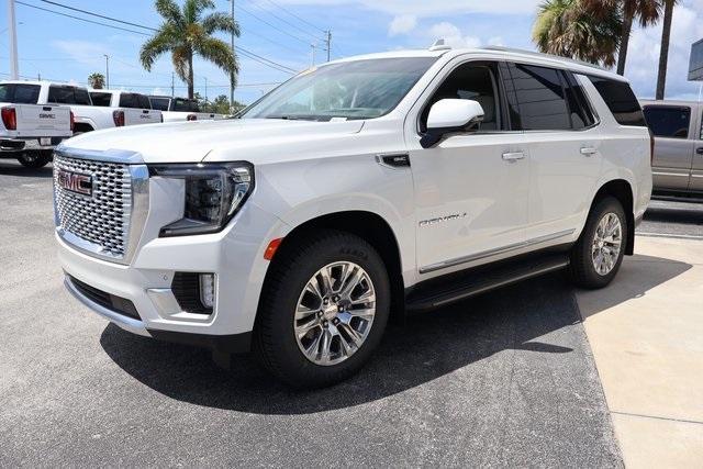 Photo of 2021 White Frost Tri-Coat GMC Yukon