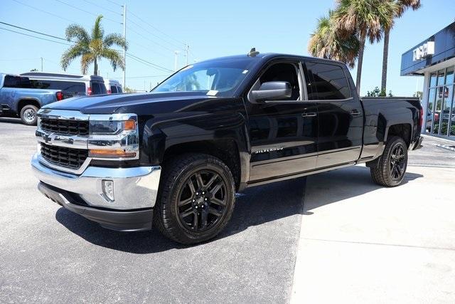Photo of 2018 Black Chevrolet Silverado 1500