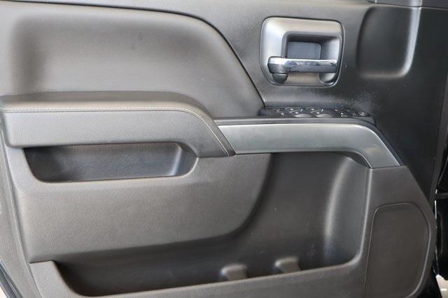 Photo of 2018 Black Chevrolet Silverado 1500