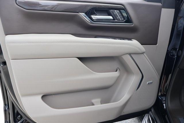 Photo of 2025 Onyx Black GMC Yukon XL