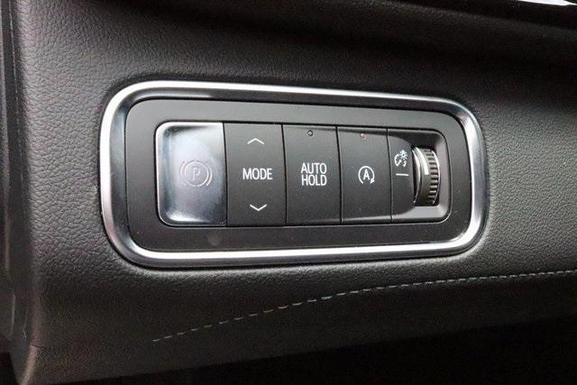 Photo of 2025 Summit White Buick Enclave