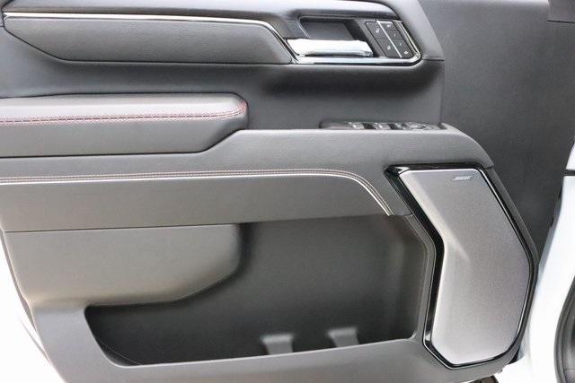 Photo of 2025 Summit White GMC Sierra 2500