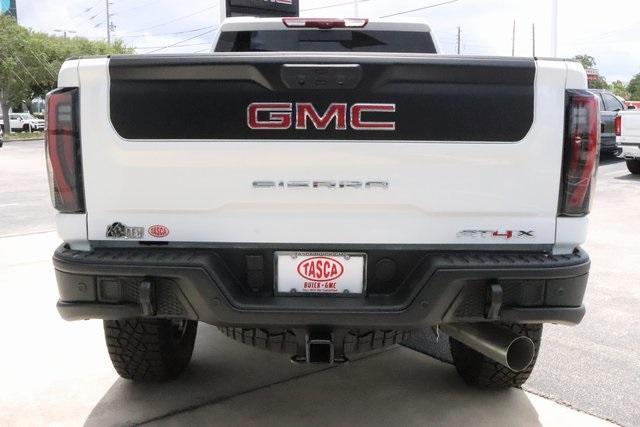 Photo of 2025 Summit White GMC Sierra 2500