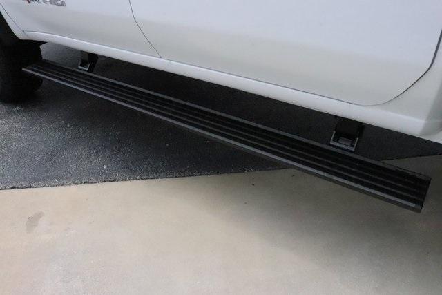 Photo of 2025 Summit White GMC Sierra 2500