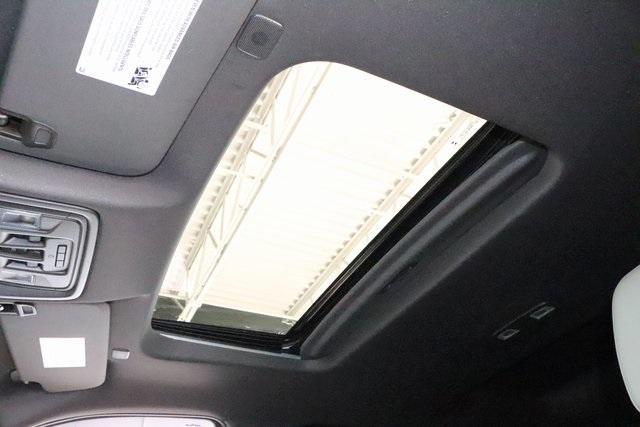 Photo of 2022 White Frost Tri-Coat GMC Sierra 1500