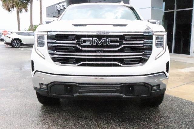 Photo of 2022 White Frost Tri-Coat GMC Sierra 1500