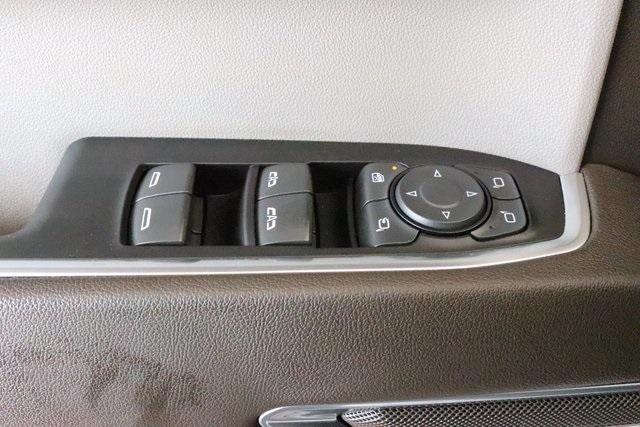 Photo of 2022 White Frost Tri-Coat GMC Sierra 1500