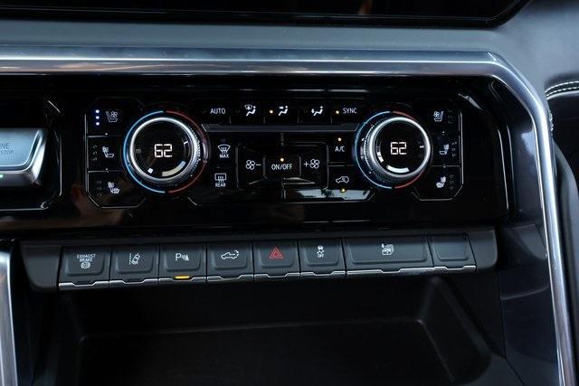 Photo of 2025 Onyx Black GMC Sierra 3500