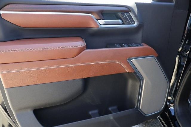 Photo of 2025 Onyx Black GMC Sierra 3500