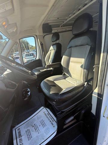 Photo of 2017 Bright White Clear Coat RAM ProMaster 1500