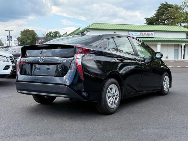Photo of 2016 Midnight Black Metallic Toyota Prius